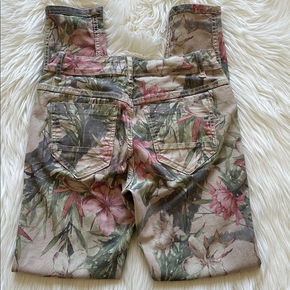 Venus Tan Multi Reversible Jeans - Picture 4 of 8